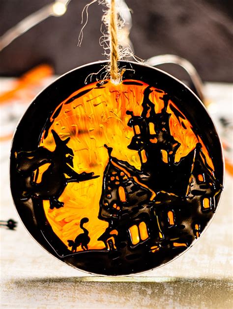 Cruel witch ornament